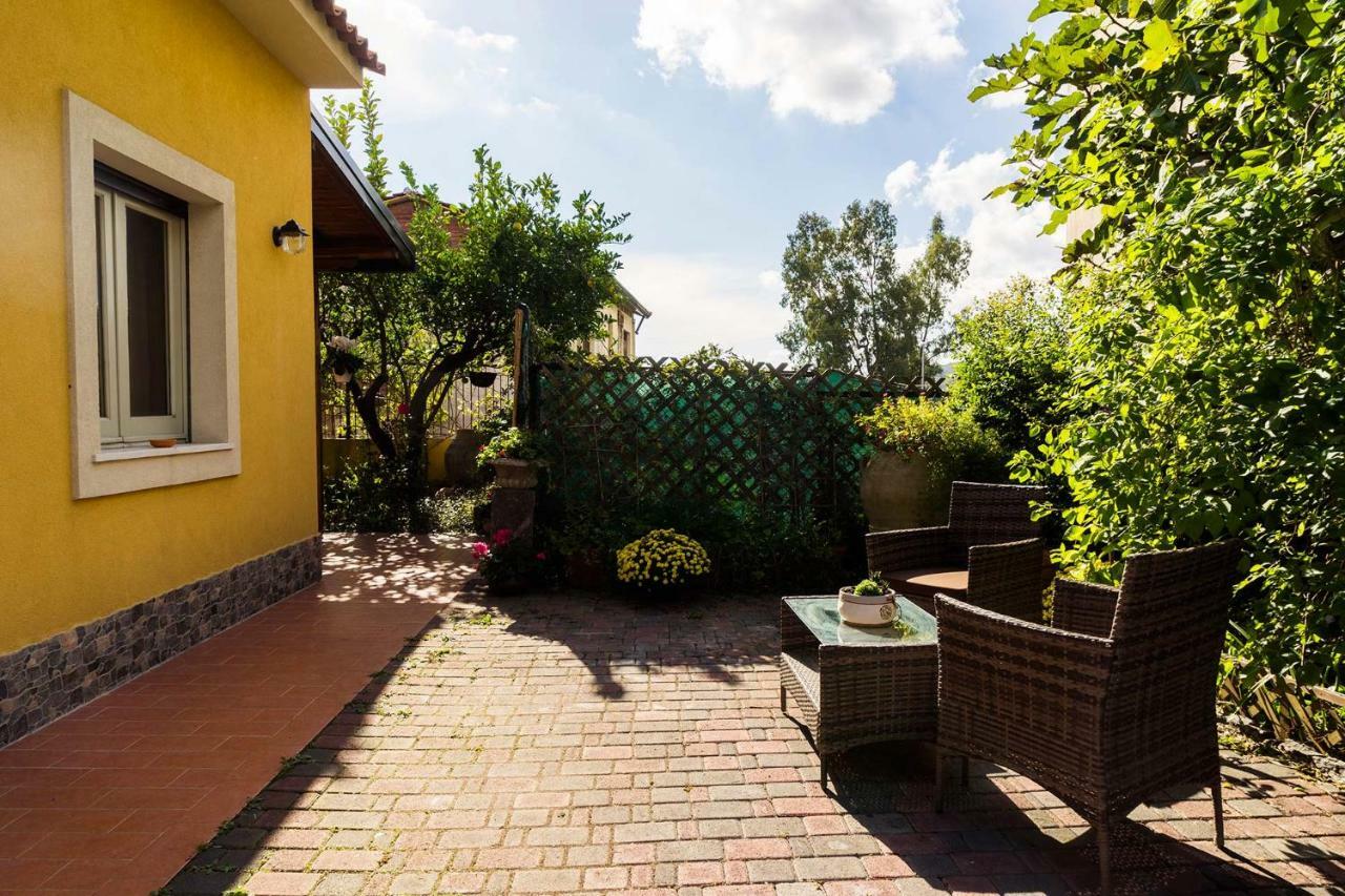 Holiday Home Luppinedda Nunziata 外观 照片